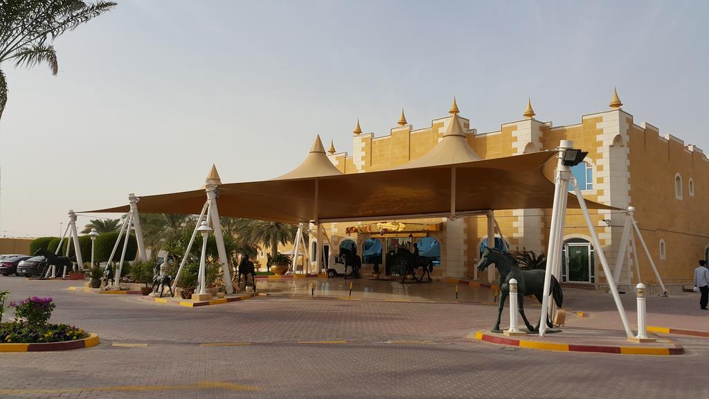Tio Sea Resort Jor Exterior foto Al-Shaqraa International Airport